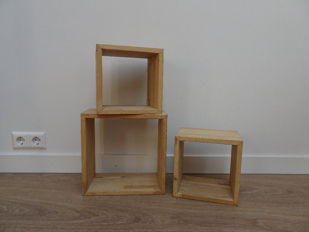 Set van 3 massief houten wandkubussen, Huis en Inrichting, Woonaccessoires | Wandplanken en Boekenplanken, Ophalen, Gebruikt