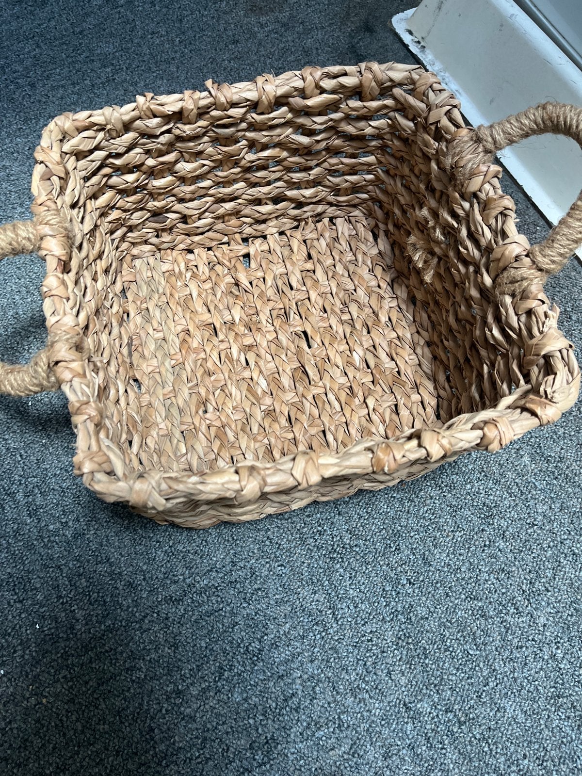 Mooie rieten mand met handvatten, Gebruikt, Gevlochten, Mand, Ophalen of Verzenden