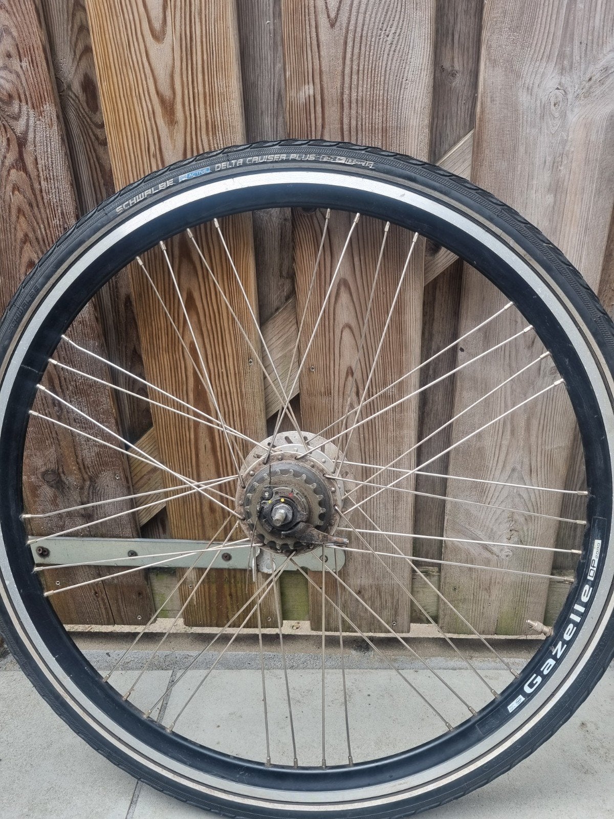 Gazelle fietswiel met Shimano Nexus 8 en Schwalbe band, Gebruikt, Toerfiets, Aluminium, Gazelle