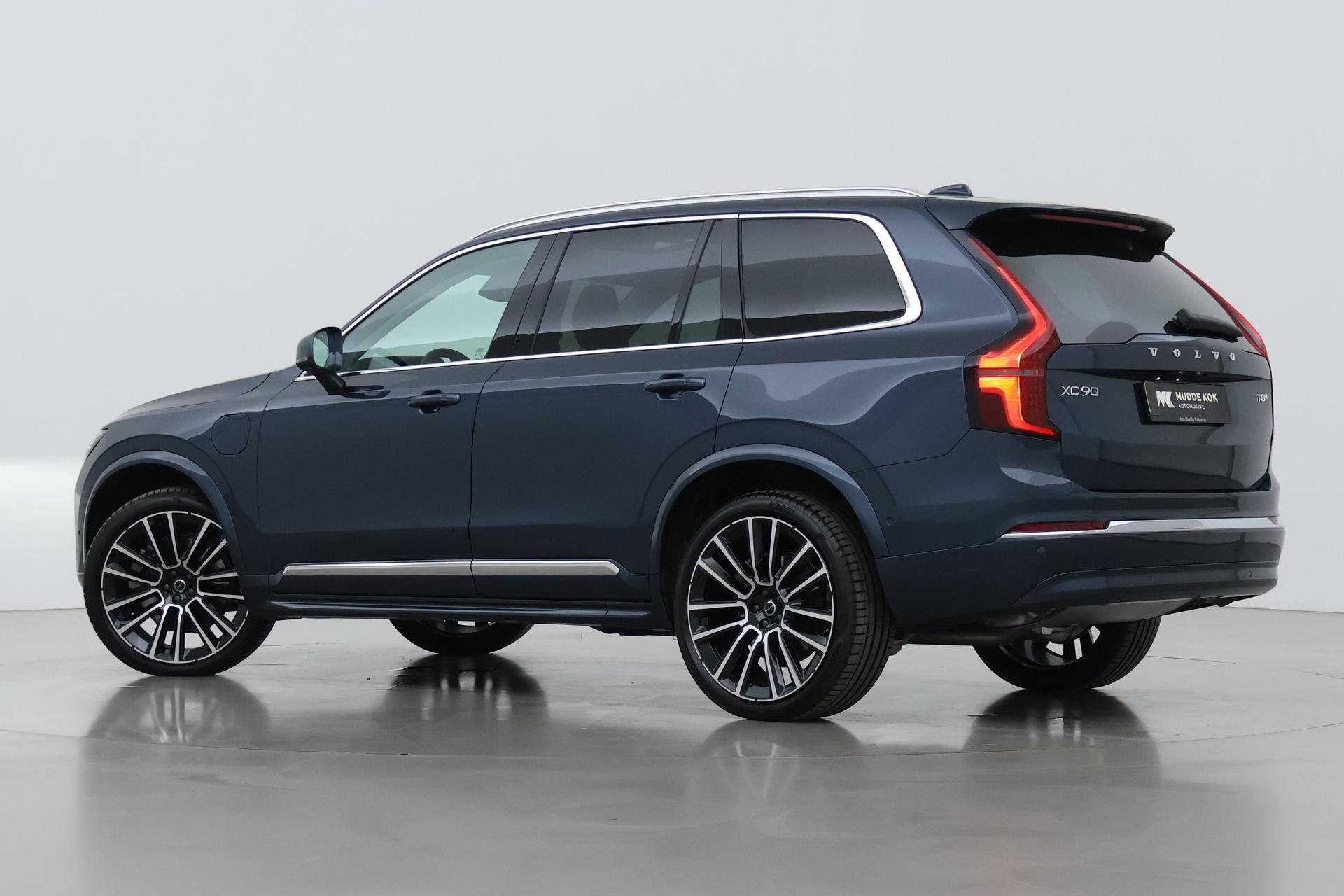 Volvo XC90 T8 Ultra Bright | Luchtvering | B&W | 22 Inch | P, Gebruikt, Euro 6, 1969 cc, Blauw