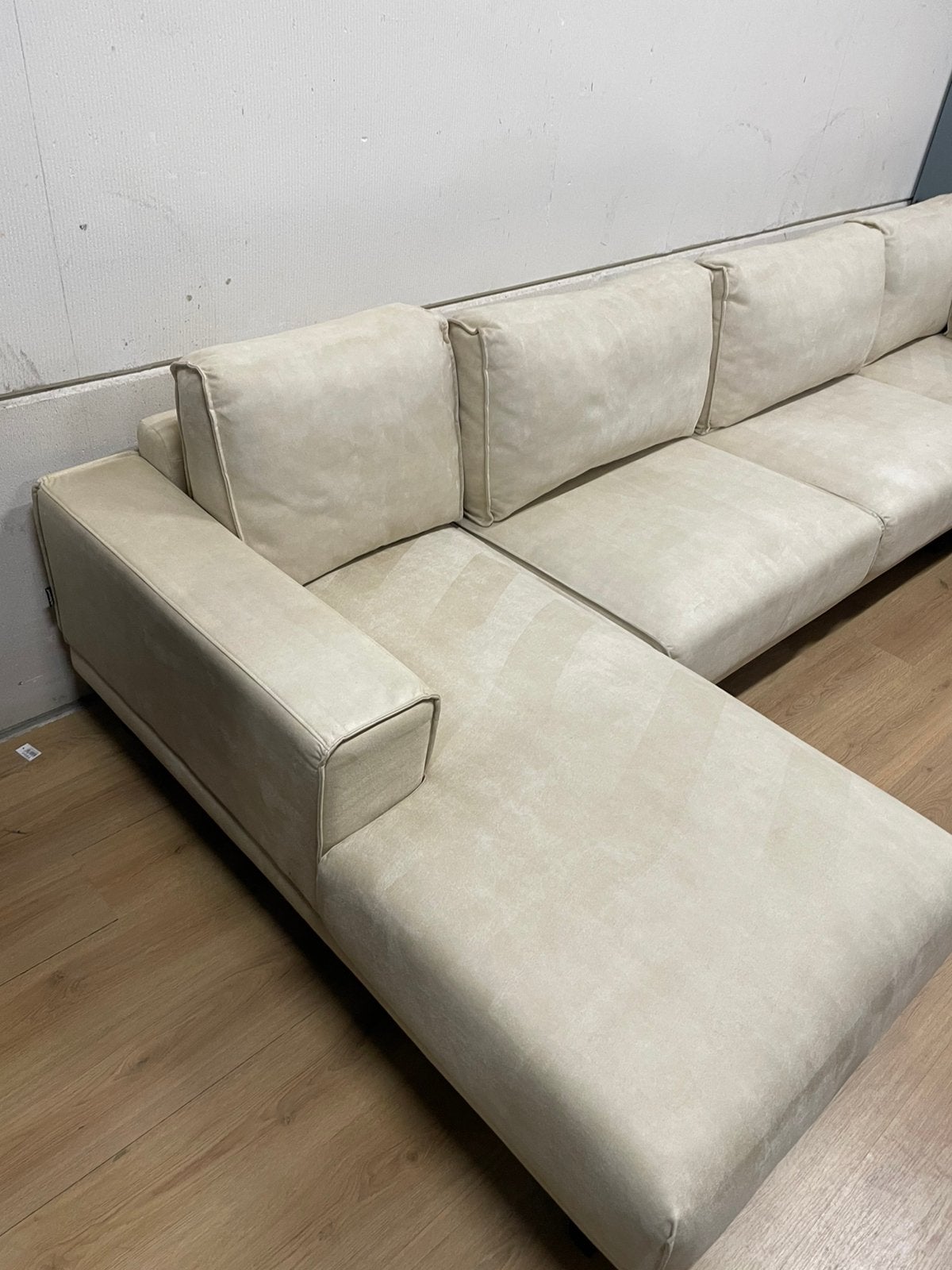 Mooie luxe beige creme suede de bommel u bank - GEREINIGD!!!, Huis en Inrichting, Banken | Bankstellen, Ophalen, Luxe, Hoekbank