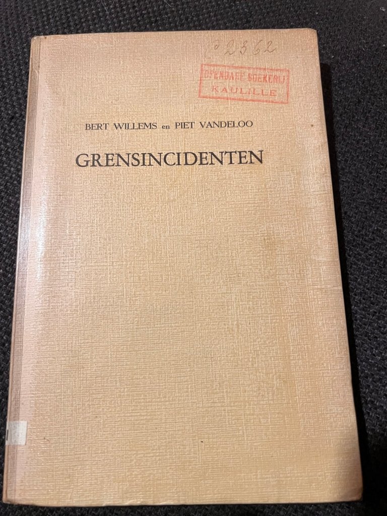Grensincidenten - Bert Willems & Piet Vandeloo, Bert Willems & Piet Vandeloo, Ophalen of Verzenden, Meerdere auteurs, Gelezen