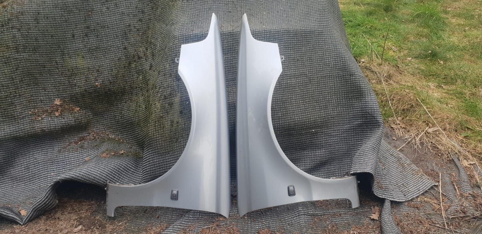 VOLVO V40  S40 VOORSCHERMEN BJ 97 TOT 2003, Gebruikt, -, -, Ophalen of Verzenden