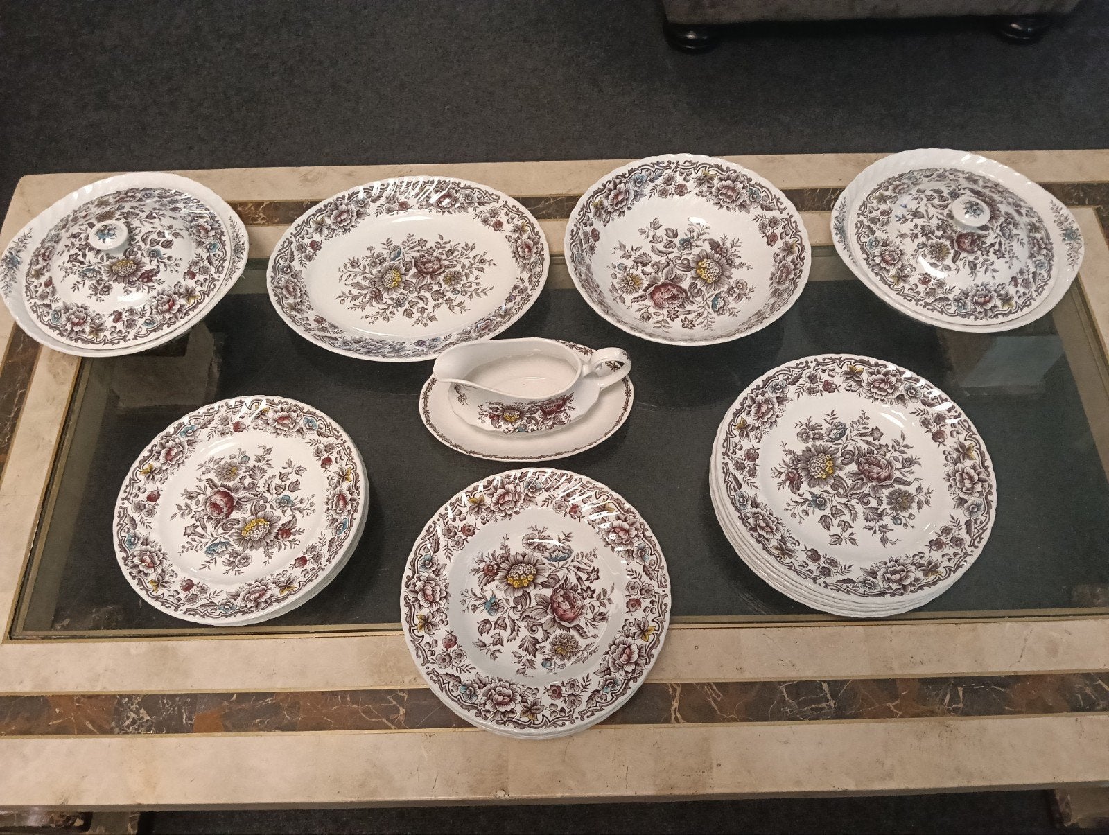 Ridgway Ironstone Staffordshire "Clifton" Servies, Ophalen of Verzenden