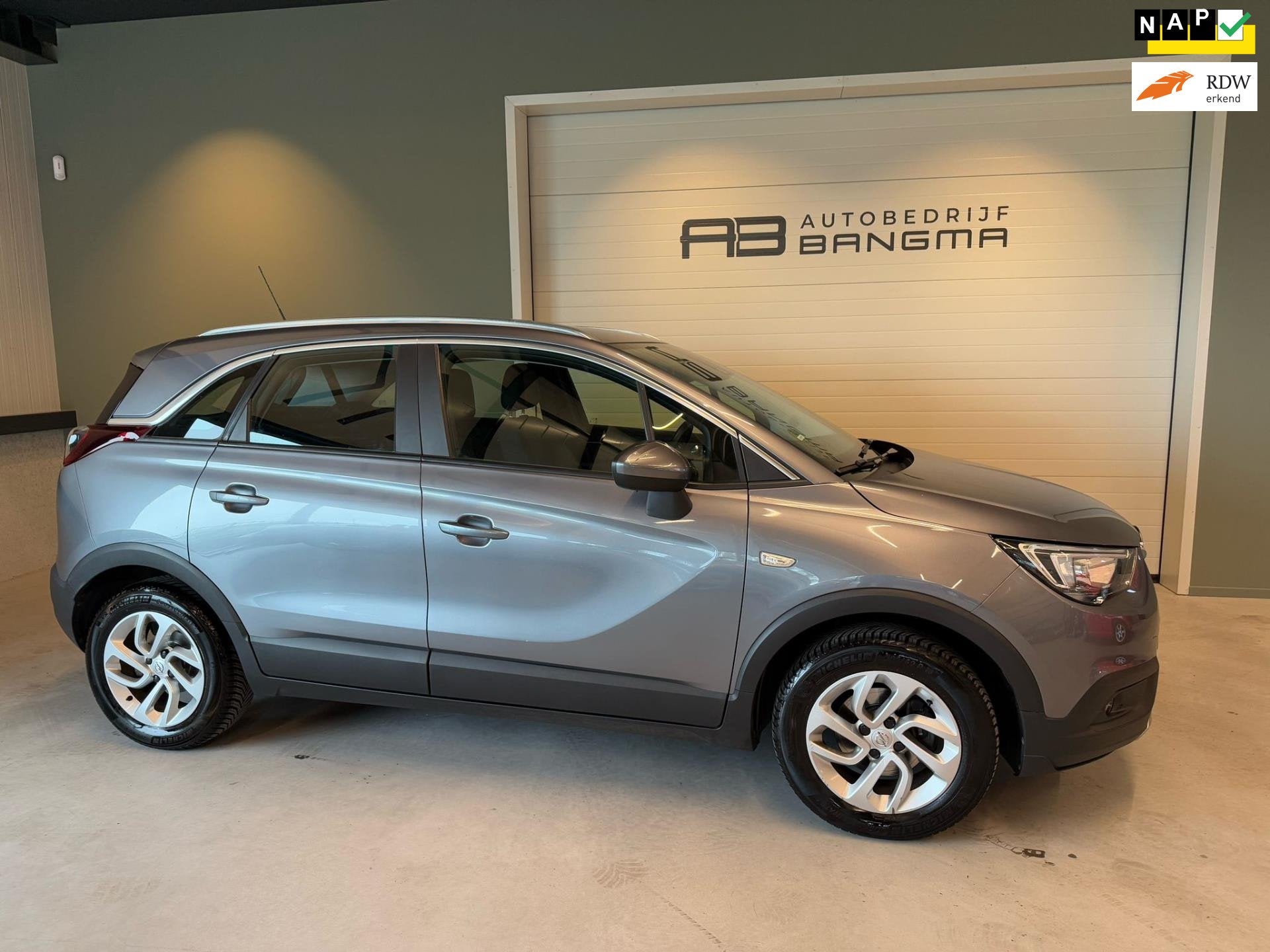 Opel Crossland X 1.2 TURBO ONLINE EDITION|CLIMA AIRCO|NAVIGA, Auto's, Opel, Gebruikt, 1199 cc, Met garantie (alle), Origineel Nederlands