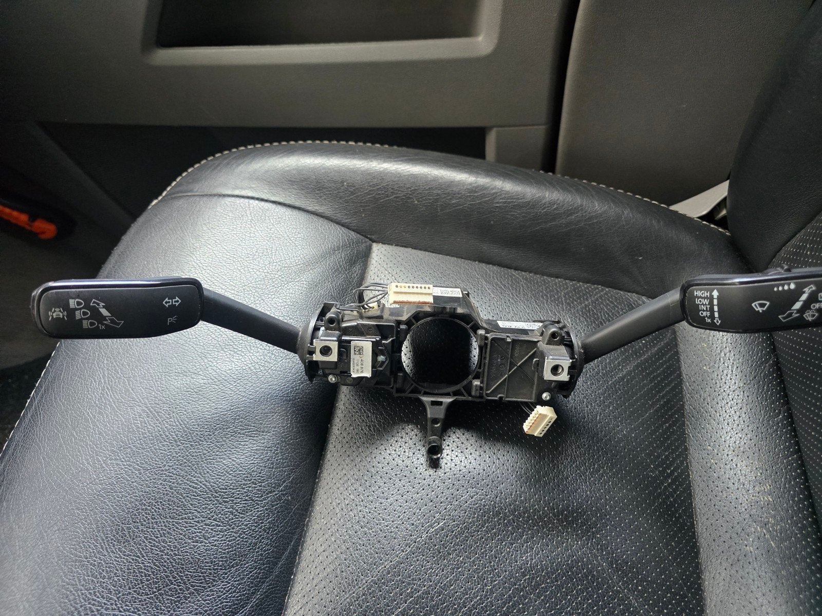 VW T-Roc Bedieningshendel Stuurkolom (uit sloopauto), Auto-onderdelen, Ophalen of Verzenden