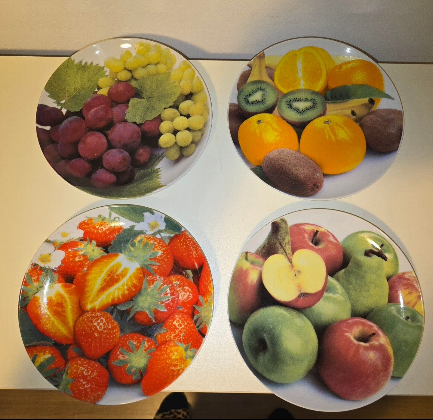 Decoratieve fruitborden - set van 4, Keramiek, Vintage, Ophalen of Verzenden, Zo goed als nieuw