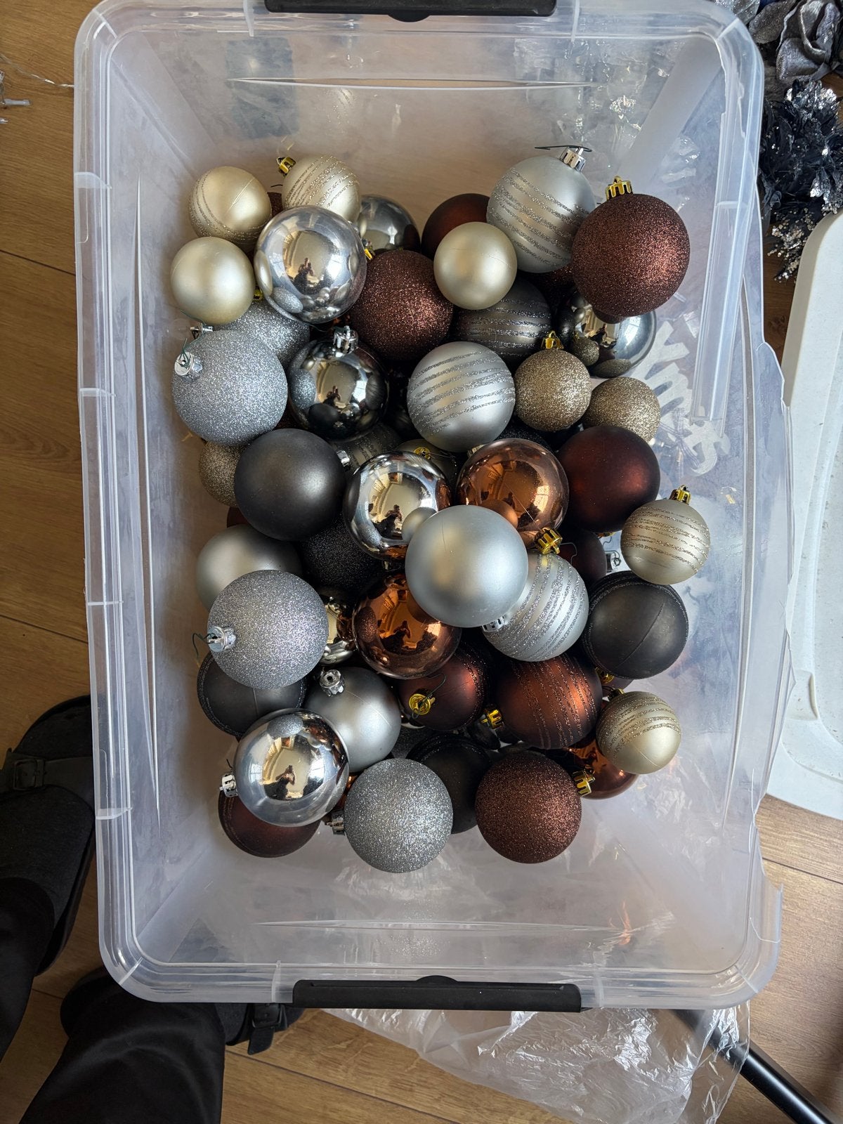 Box vol plastic kerstballen, Diversen, Ophalen of Verzenden, Zo goed als nieuw