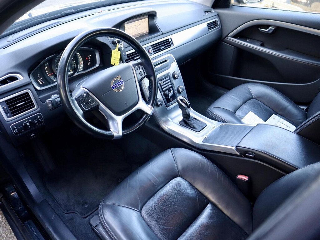 Volvo XC70 D4 5 Cil, Digitaal dashboard Dealer onderhouden!, Euro 5, Gebruikt, Zwart, 1984 cc