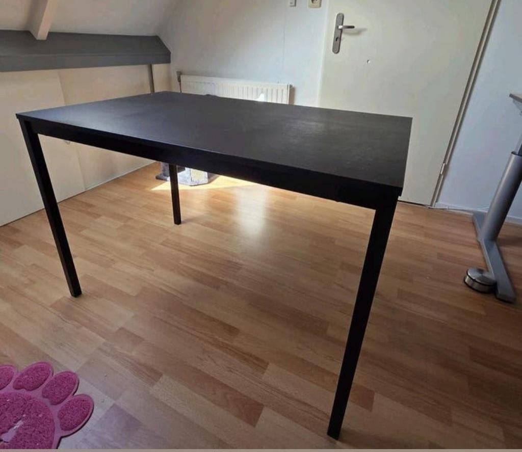 TEAb zwarte Ikea Tärendo tafel/bureau, Ophalen, Gebruikt, 100 tot 150 cm, 50 tot 100 cm