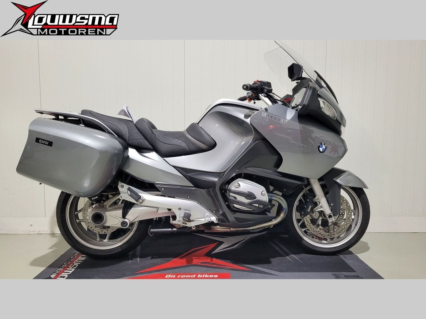 BMW R1200RT ESA|DEALER OH|NL MOTOR|AKRA|Garantie R 1200 rt, 2 cilinders, Motorrijbewijs A, Bedrijf, Meer dan 35 kW
