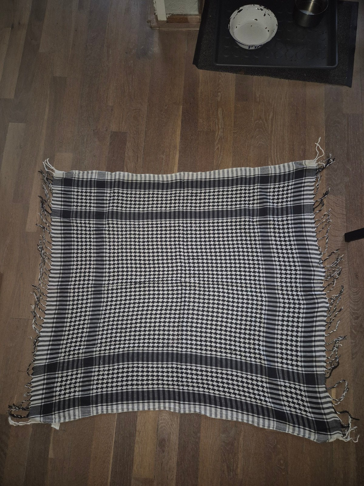 Zwart-witte keffiyeh sjaal nieuw, Maat 46/48 (XL) of groter, Ophalen of Verzenden, Sjaal, Onbekend