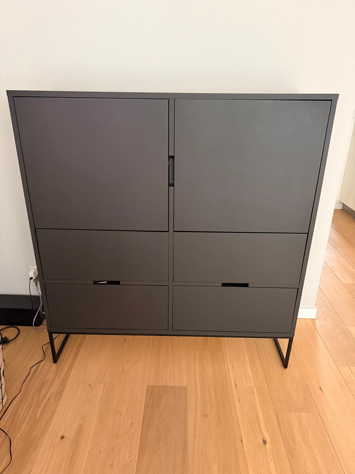 Zwarte kast met lades en deuren h127xb119xd43, Ophalen, Overige materialen, 100 tot 150 cm, Zo goed als nieuw