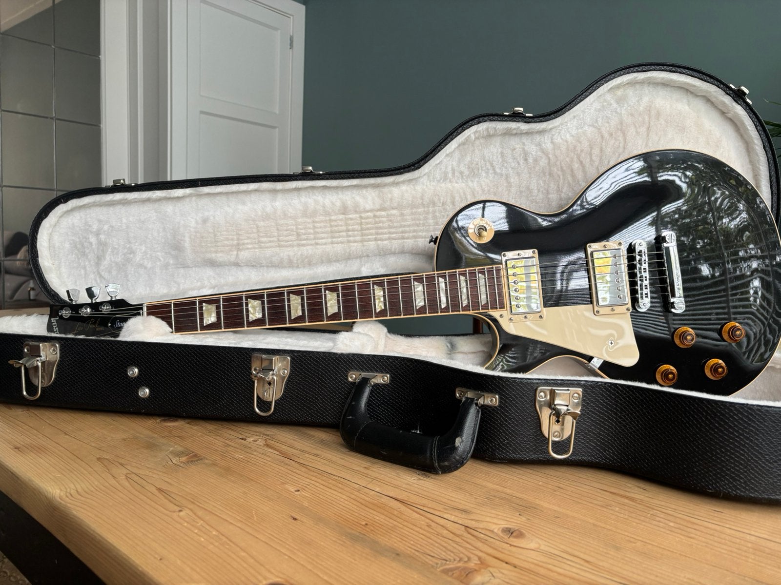 Linkshandige Gibson Les Paul standard Ebony, Muziek en Instrumenten, Snaarinstrumenten | Gitaren | Elektrisch, Ophalen, Gebruikt