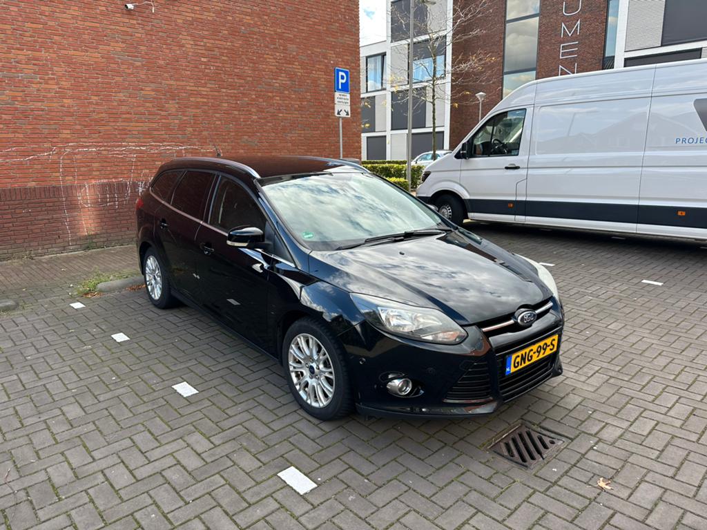Focus 1.6 150pk/Trekhaak/Apple Carplay/Camera/DAB+, 1596 cc, 1258 kg, 4 cilinders, Leder en Stof