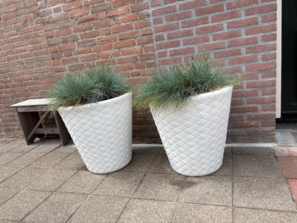 Witte bloempotten, Tuin en Terras, Bloempotten, Ophalen, Overige materialen, 40 cm of meer, Rond