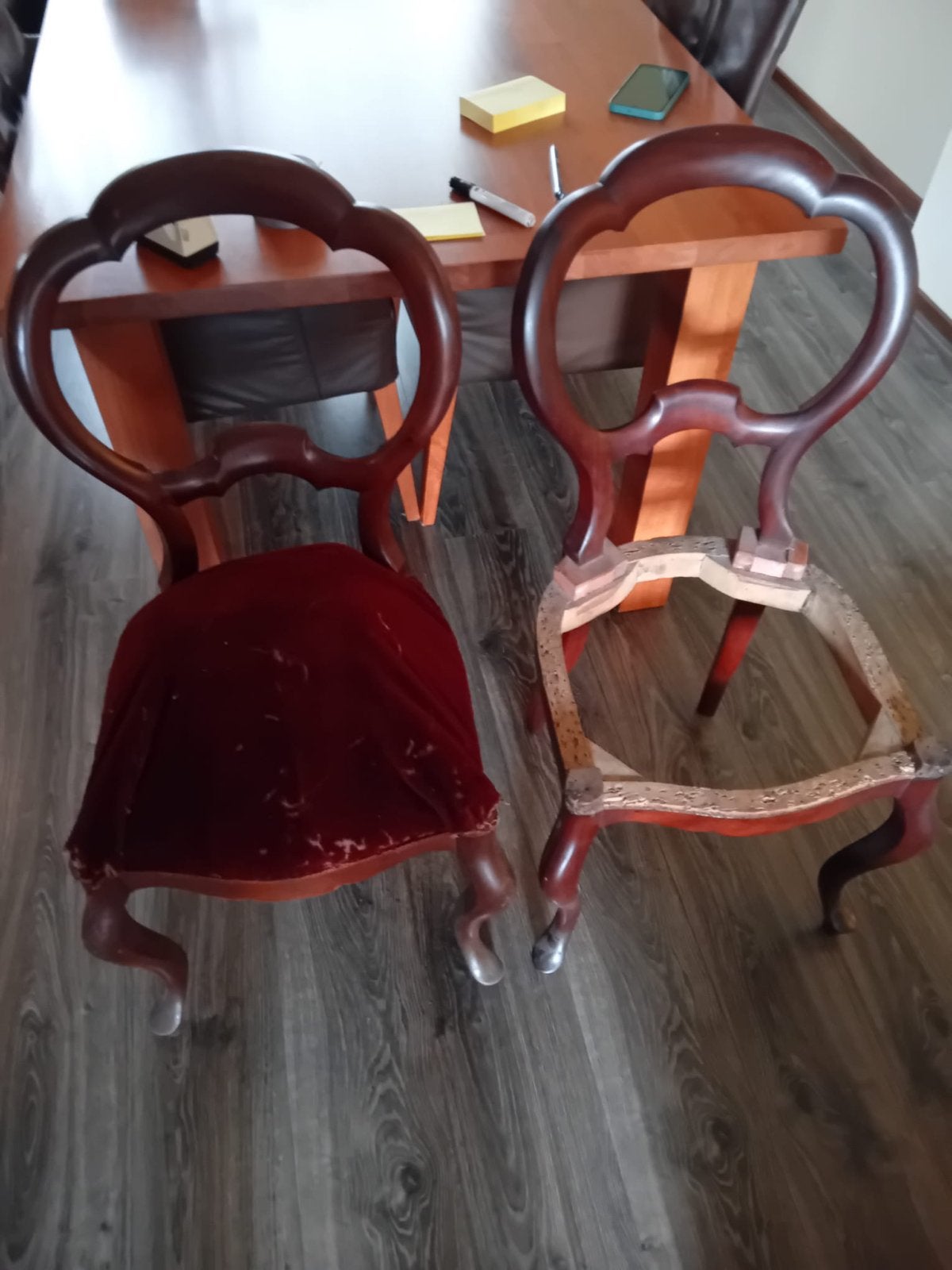 Antieke stoelen - restauratieproject, Ophalen