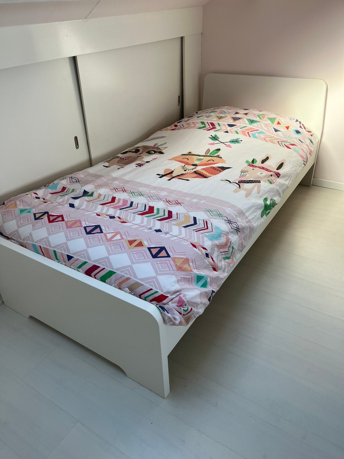 Bed wit 90x200 incl. lattenbodem en tempur matras, Huis en Inrichting, Ophalen, 90 cm, Eenpersoons, Wit