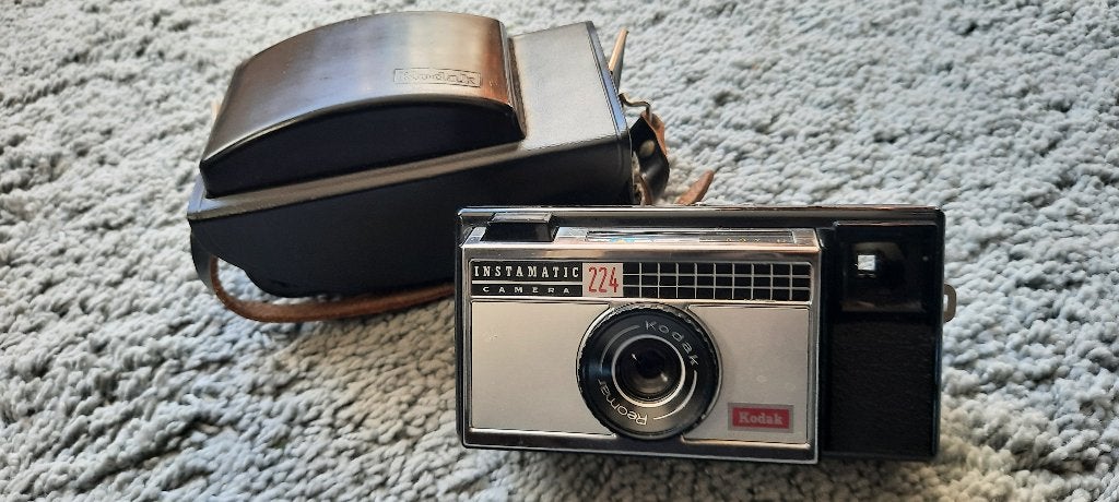 Kodak instamatic 224 + lederen draagtas, Verzamelen, Ophalen of Verzenden, 1960 tot 1980, Fototoestel