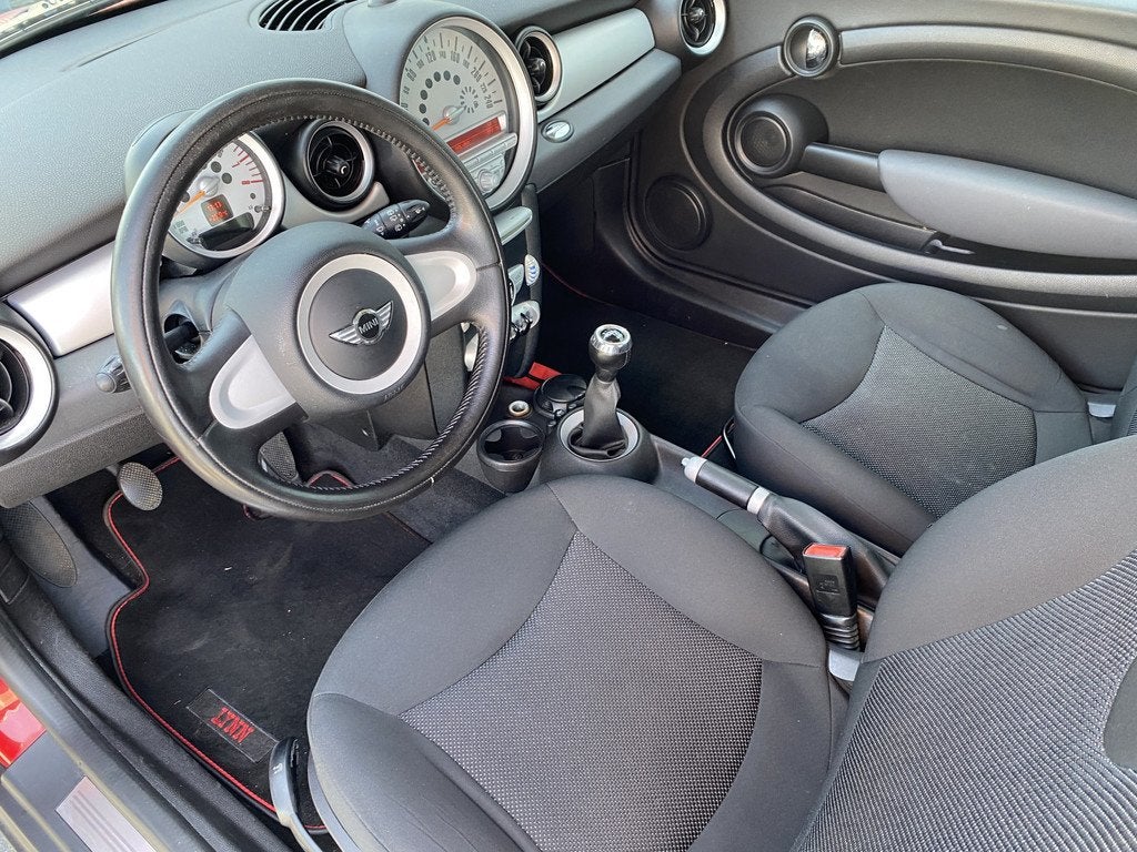 MINI Mini 1.6 Cooper Pepper met Airconditioning, Licht Metaa, Voorwielaandrijving, Gebruikt, 750 kg, 4 cilinders