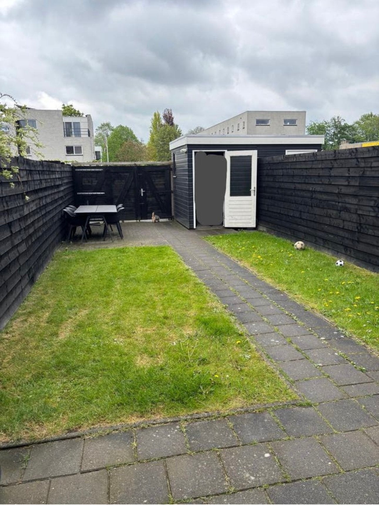 GRATIS: 26m2 30x30 tegels en 12m2 klinkers + bandjes, Tuin en Terras, Ophalen, Gebruikt, Beton, Klinkers