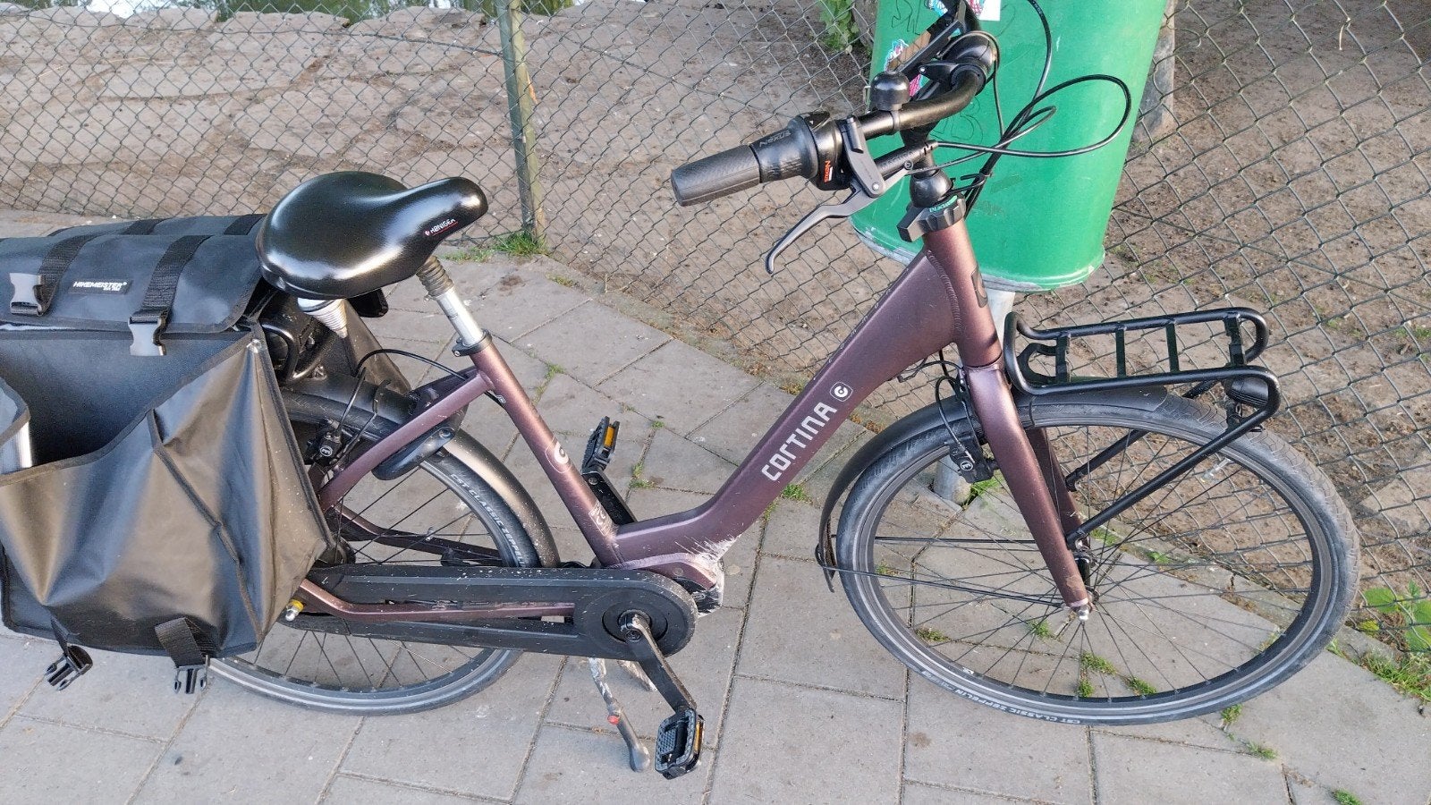 Elektrische cortina, 50 tot 53 cm, Ophalen of Verzenden, Zo goed als nieuw