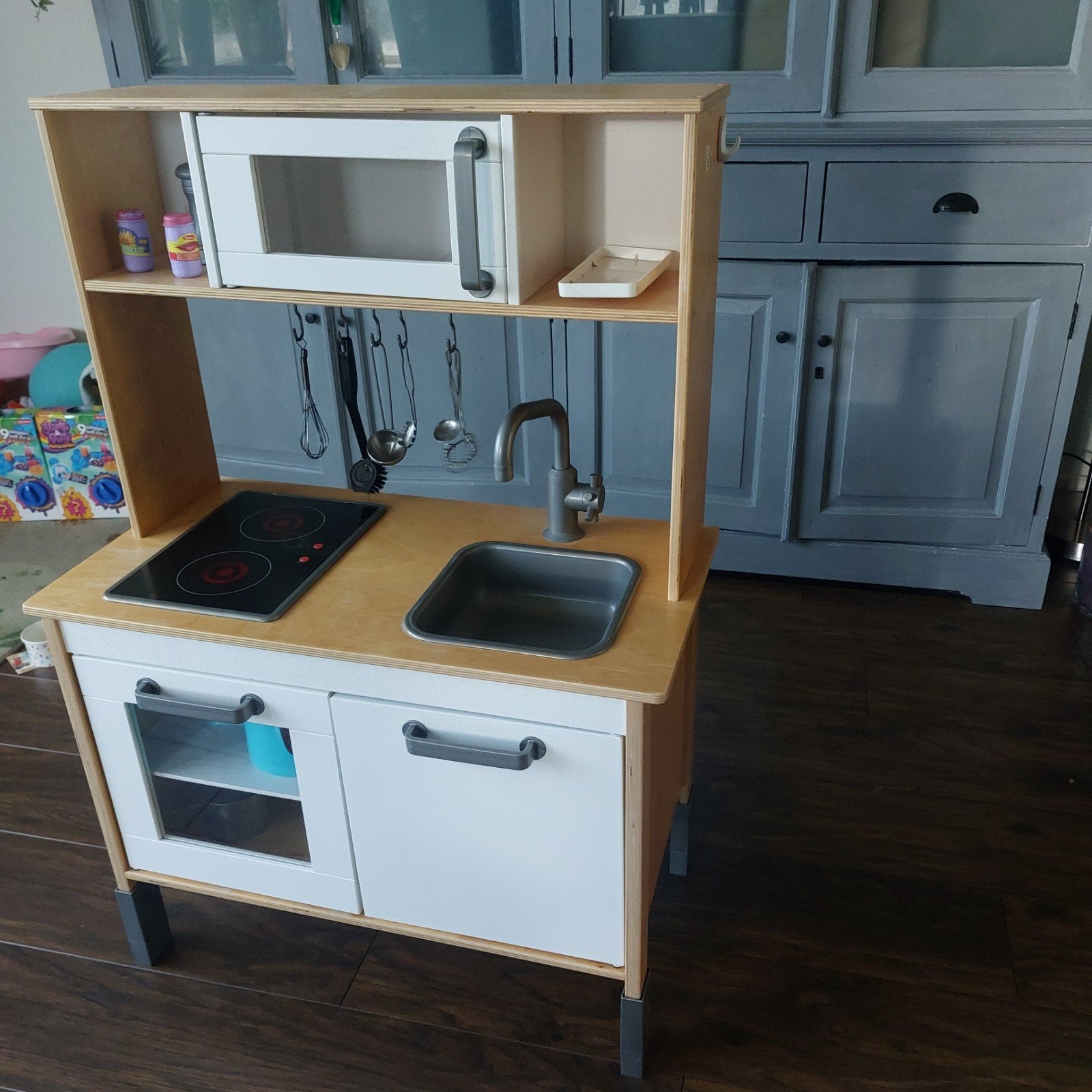 Ikea Duktig speelkeuken met accessoires, Kinderen en Baby's, Speelgoed | Speelkeukens, Gebruikt, Speelkeuken, Hout, Ophalen