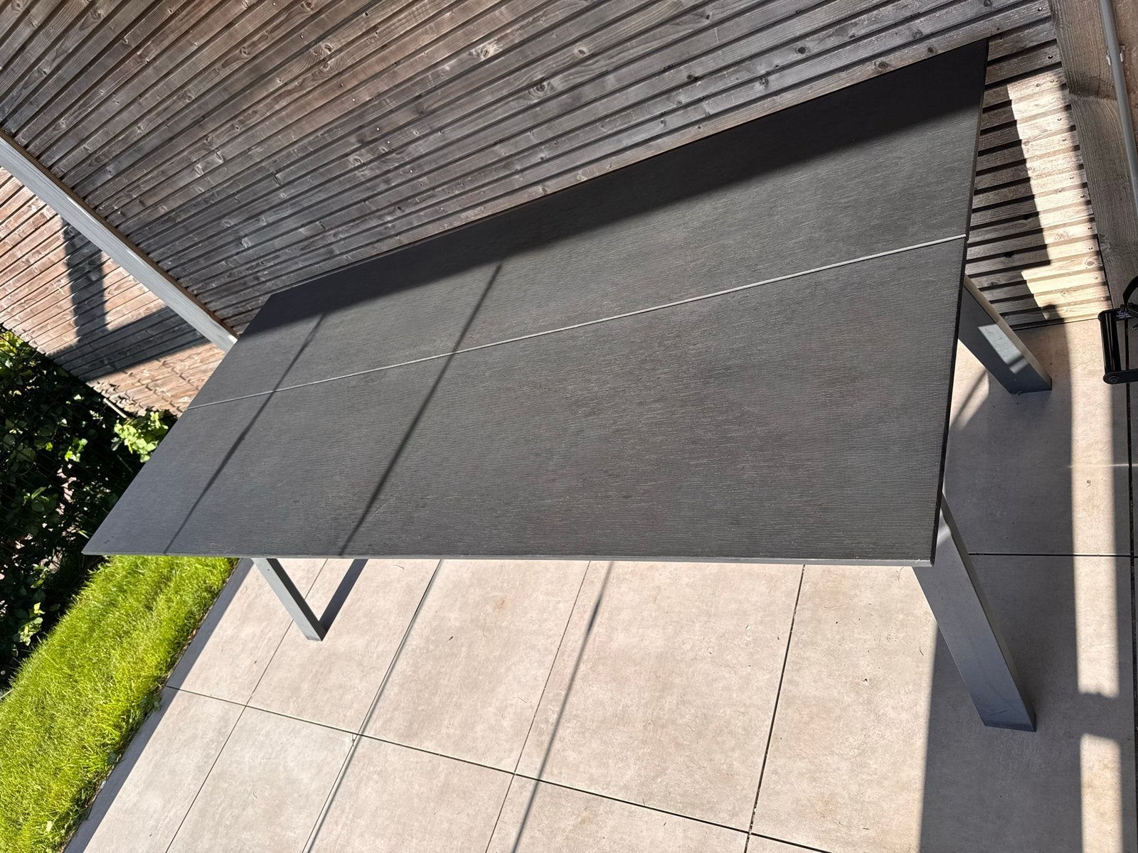 JYSK FAUSING Tuintafel 100x220 cm Zwart, Tuin en Terras, Ophalen, Zo goed als nieuw, Rechthoekig, Overige materialen
