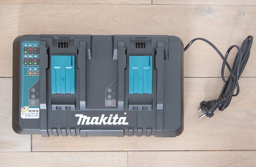 Makita DC18RD dubbele 18v Li-ion oplader / acculader / lader, Info@makita.nl, Makita, Nieuw, Parkforum 1101 Eindhoven