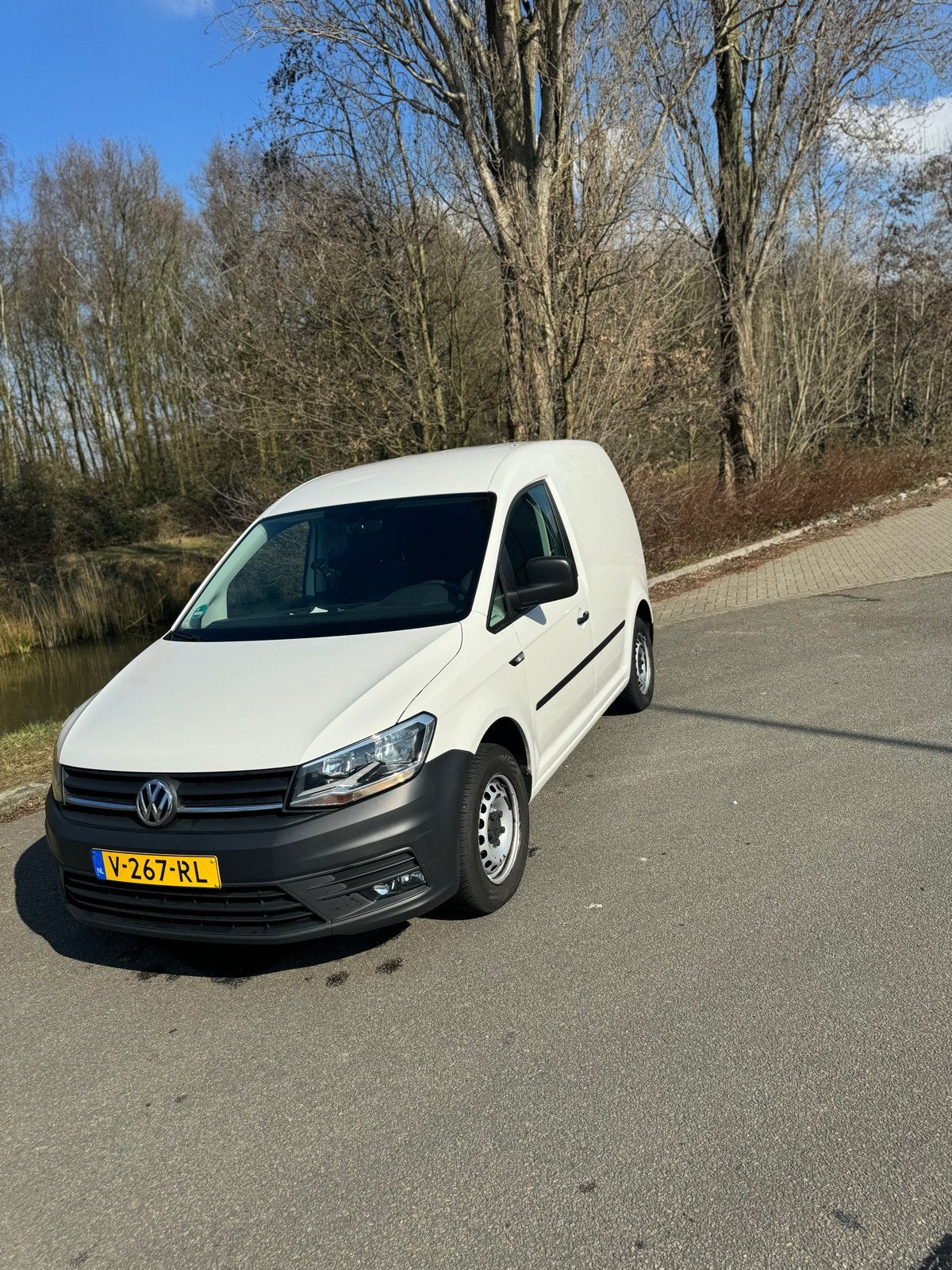Volkswagen Caddy 2.0 TDI 75KW 2018 automaat goed onderhouden, Stof, Zwart, 4 cilinders, 700 kg