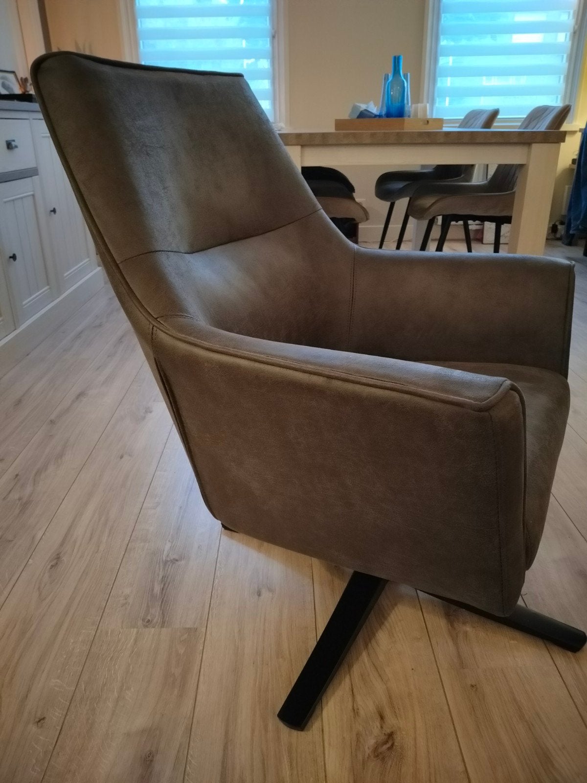 2x Draaifauteuil microleder, Ophalen, Overige materialen, 75 tot 100 cm, Zo goed als nieuw