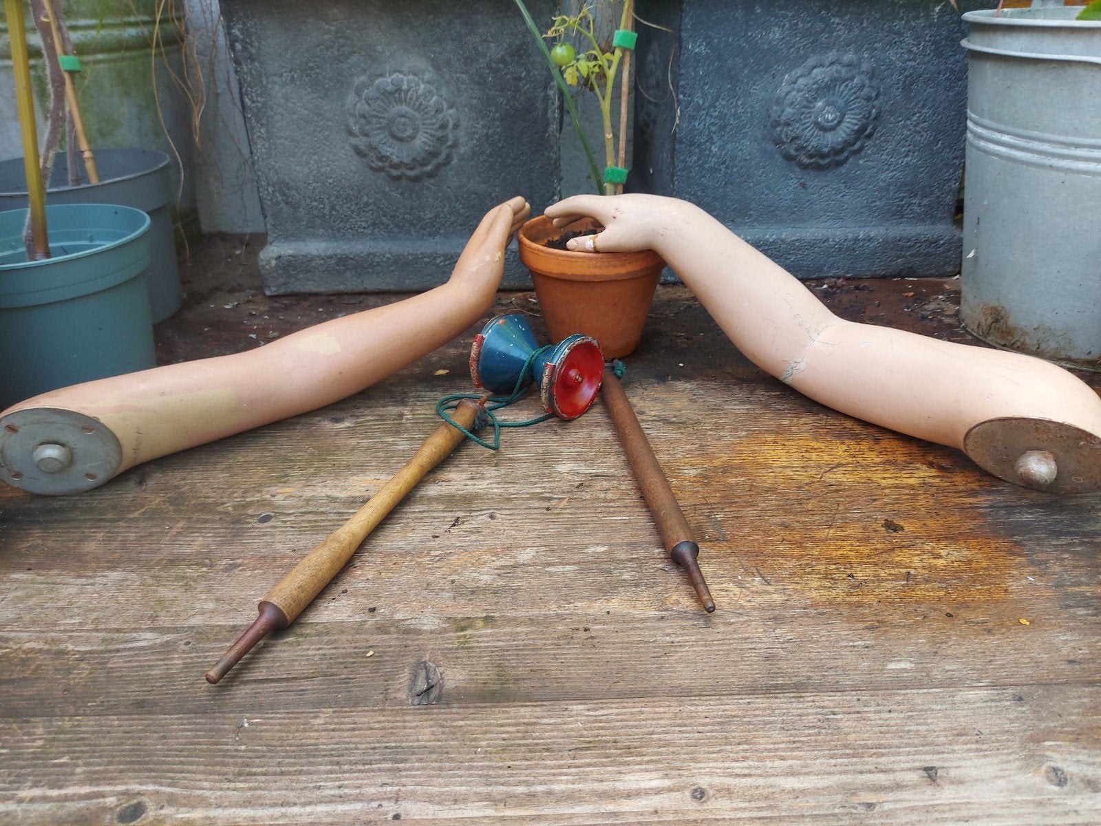 Antieke diabolo met de orginele stokken nog, Ophalen of Verzenden