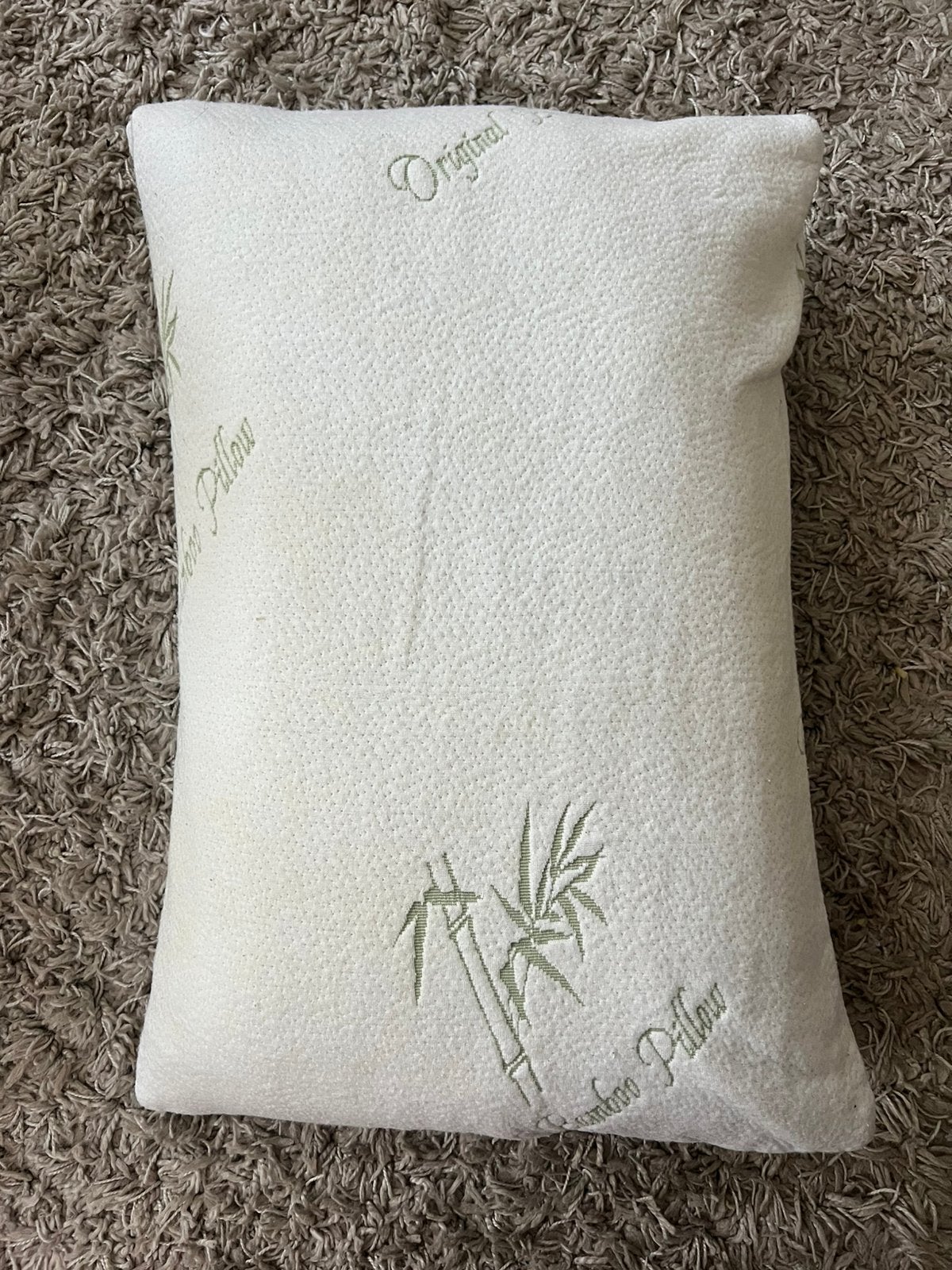 Bamboo memory foam pillow, Ophalen, Gebruikt, Wit, Afneembare hoes