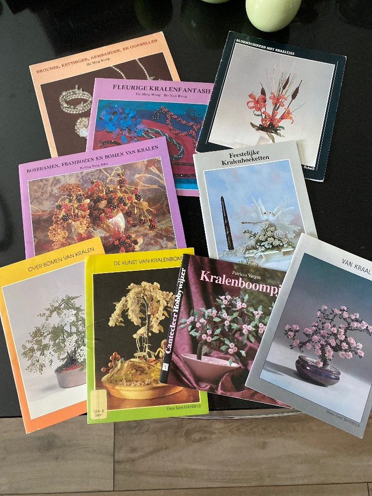 Boeken over kralen maken en kralenkunst (8 stuks), Ophalen, Gebruikt, Overige typen