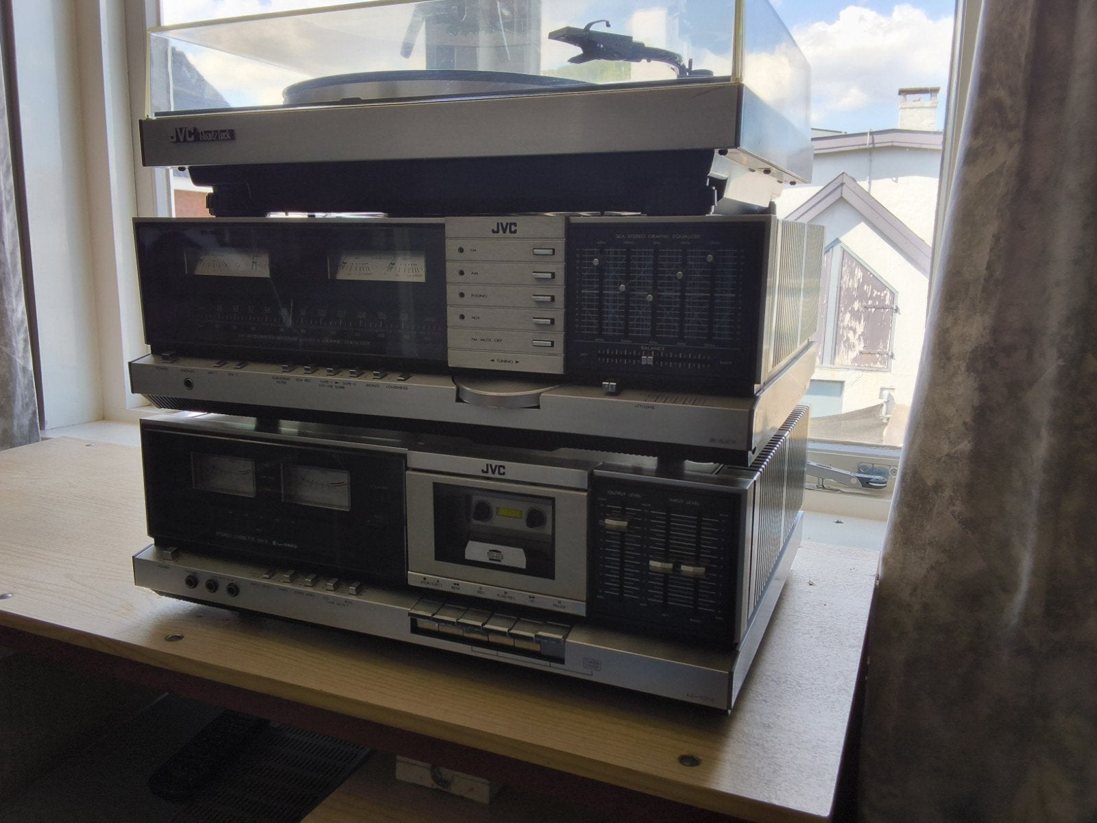 Te koop. super mooie JVC stereoset en akai bandrecorder., Ophalen, Zo goed als nieuw, Cassettedeck