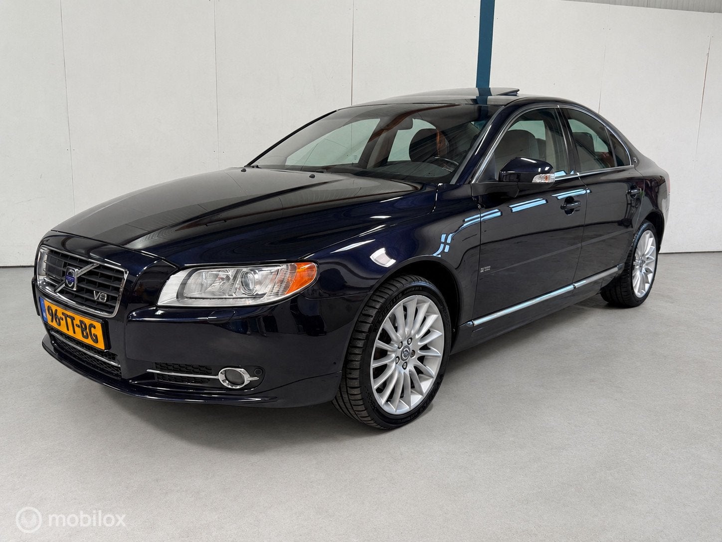 Volvo S80 4.4 AWD Executive NL-AUTO / BTW / LUXE, Auto's, Volvo, 1734 kg, Gebruikt, 8 cilinders, Blauw