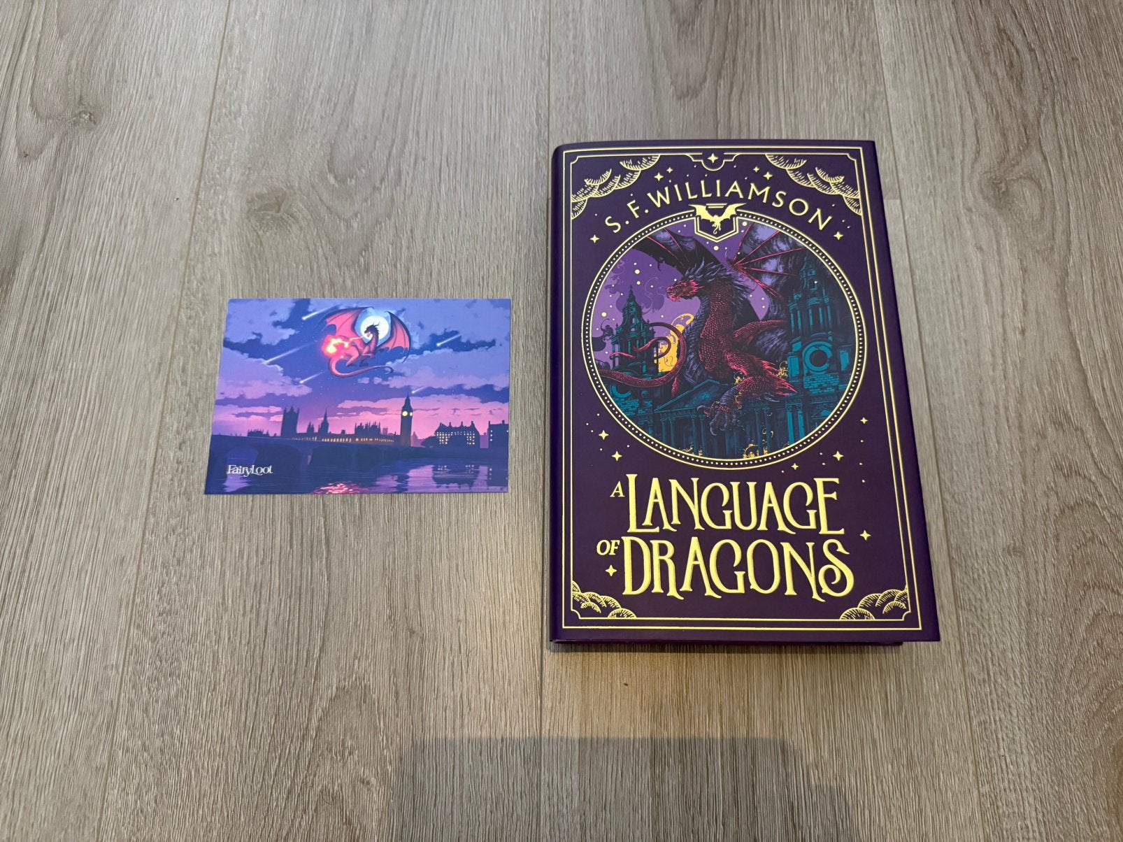 A Language of Dragons - S.F. Williamson [Fairyloot], Ophalen of Verzenden, Zo goed als nieuw