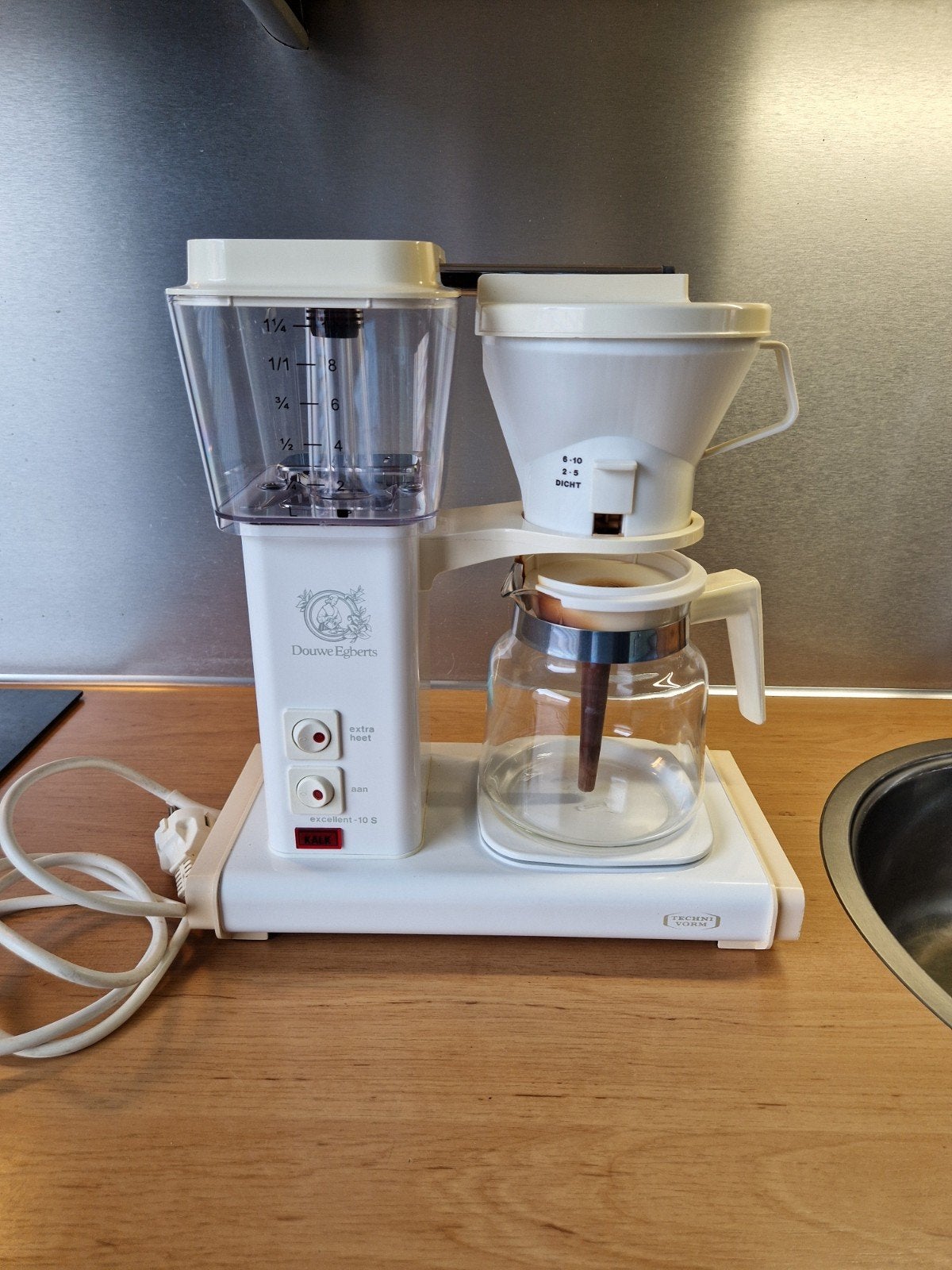 ☕️ Douwe Egberts ✅️ moccamaster ⚠️ ZEER NETJES ⚠️, Gebruikt, Koffiemachine, Gemalen koffie, Ophalen of Verzenden