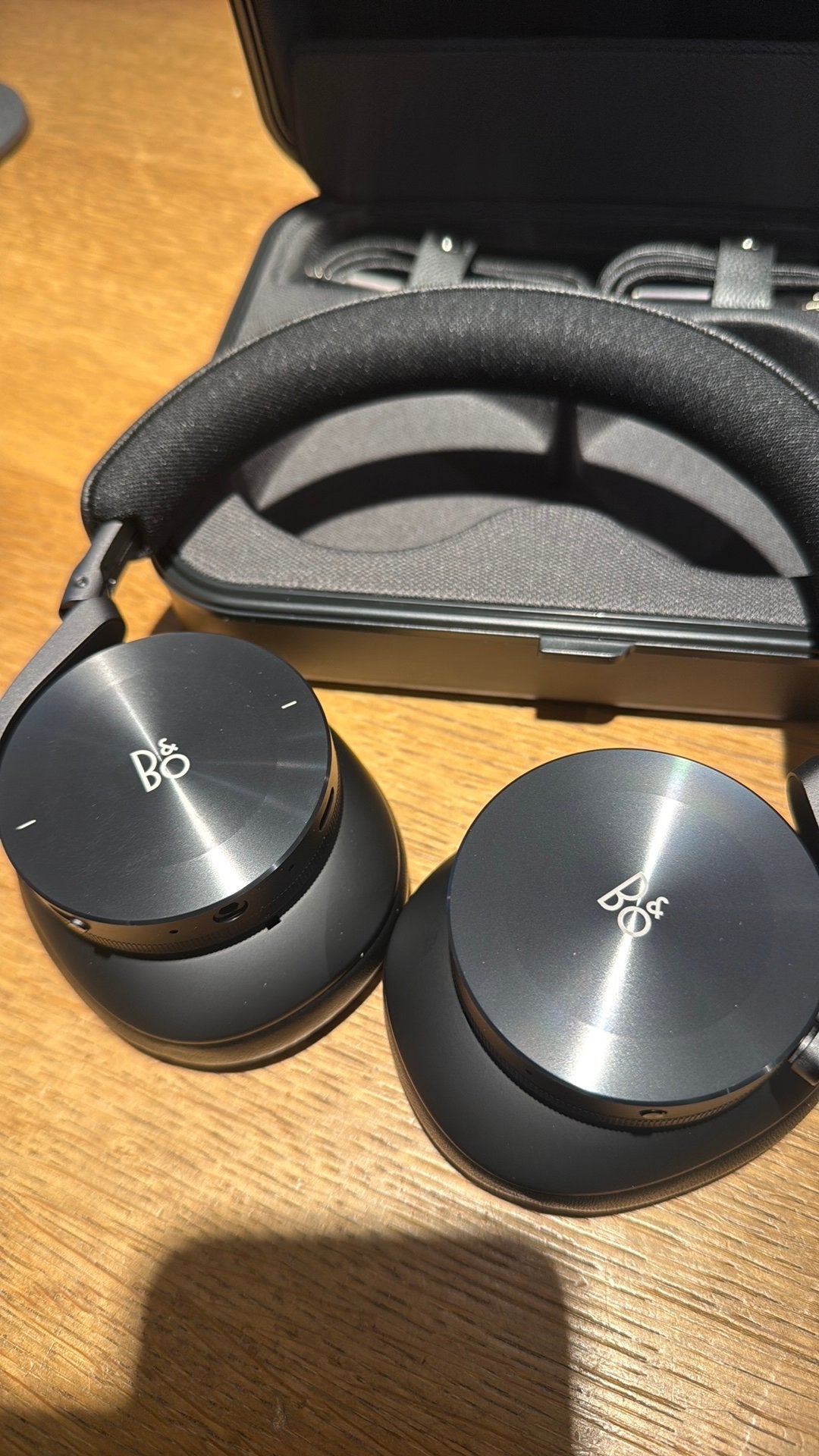Bang & Olufsen BeoPlay H95, Bang & Olufsen, Info@bang-olufsen.dk, Ophalen of Verzenden, Zo goed als nieuw