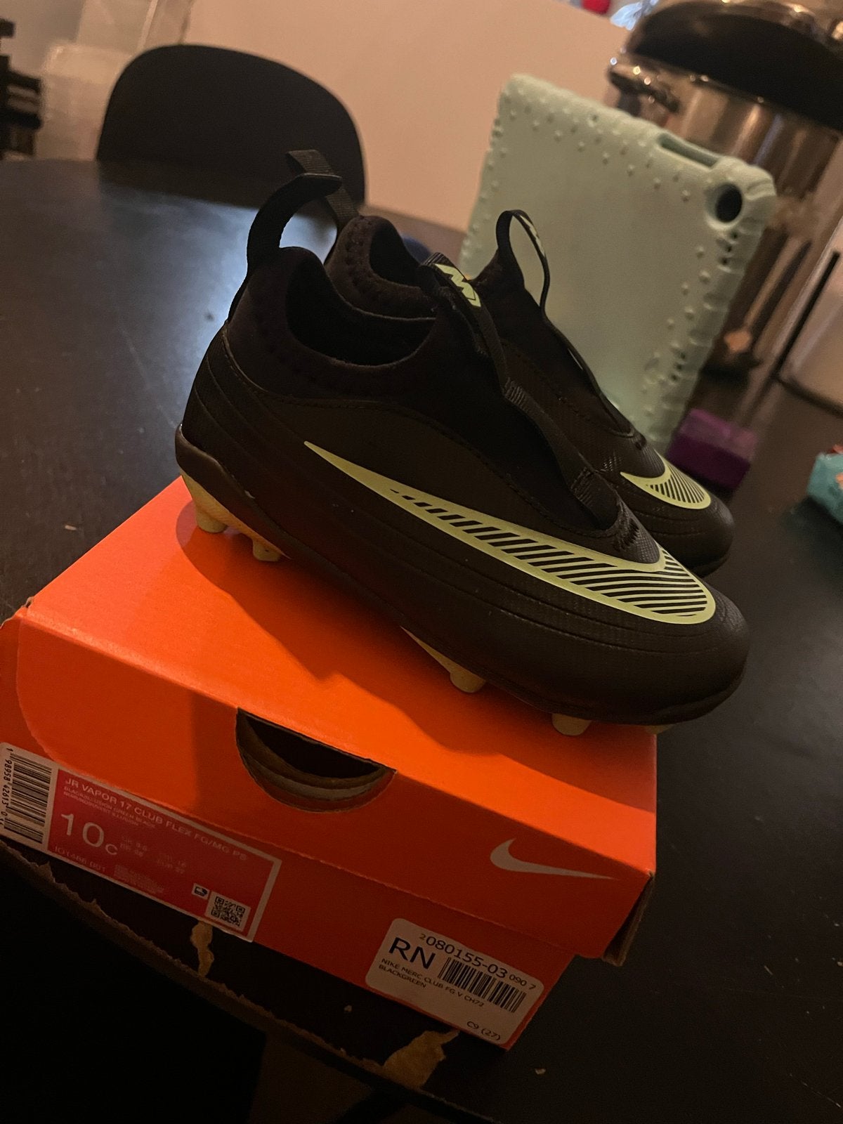 Nike Jr Vapor 17 Club Flex FG/MG PS Voetbalschoenen, Sport en Fitness, Ophalen, Zo goed als nieuw, Schoenen