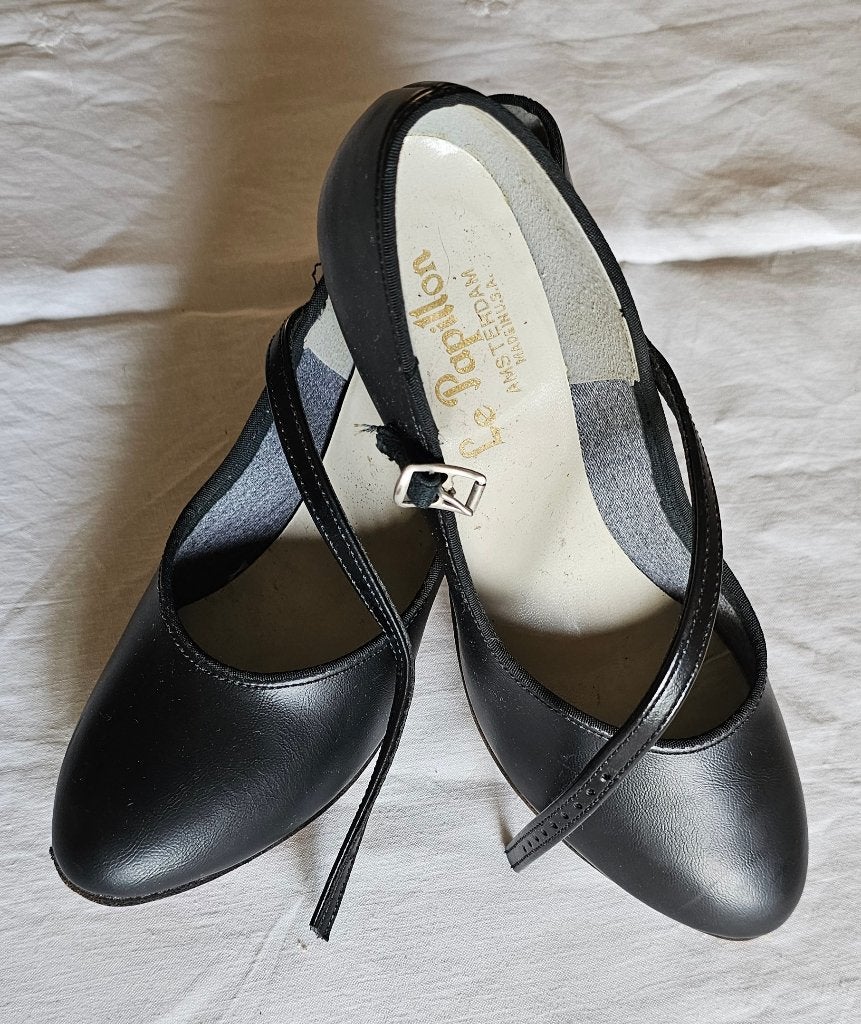 Flamencoschoenen Le Papillon, echt leder, maat 36, Kleding | Dames, Zwart, Dansschoenen, Ophalen of Verzenden, Zo goed als nieuw