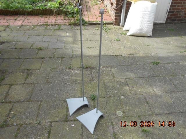 set grijze speakerstandaarden van het merk Vogel's, Muziek en Instrumenten, Standaards, Ophalen of Verzenden, Zo goed als nieuw