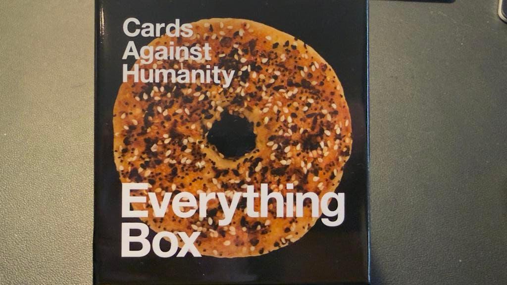 Cards Against Humanity Everything Box (Nieuw), Vijf spelers of meer, Ophalen of Verzenden, Nieuw
