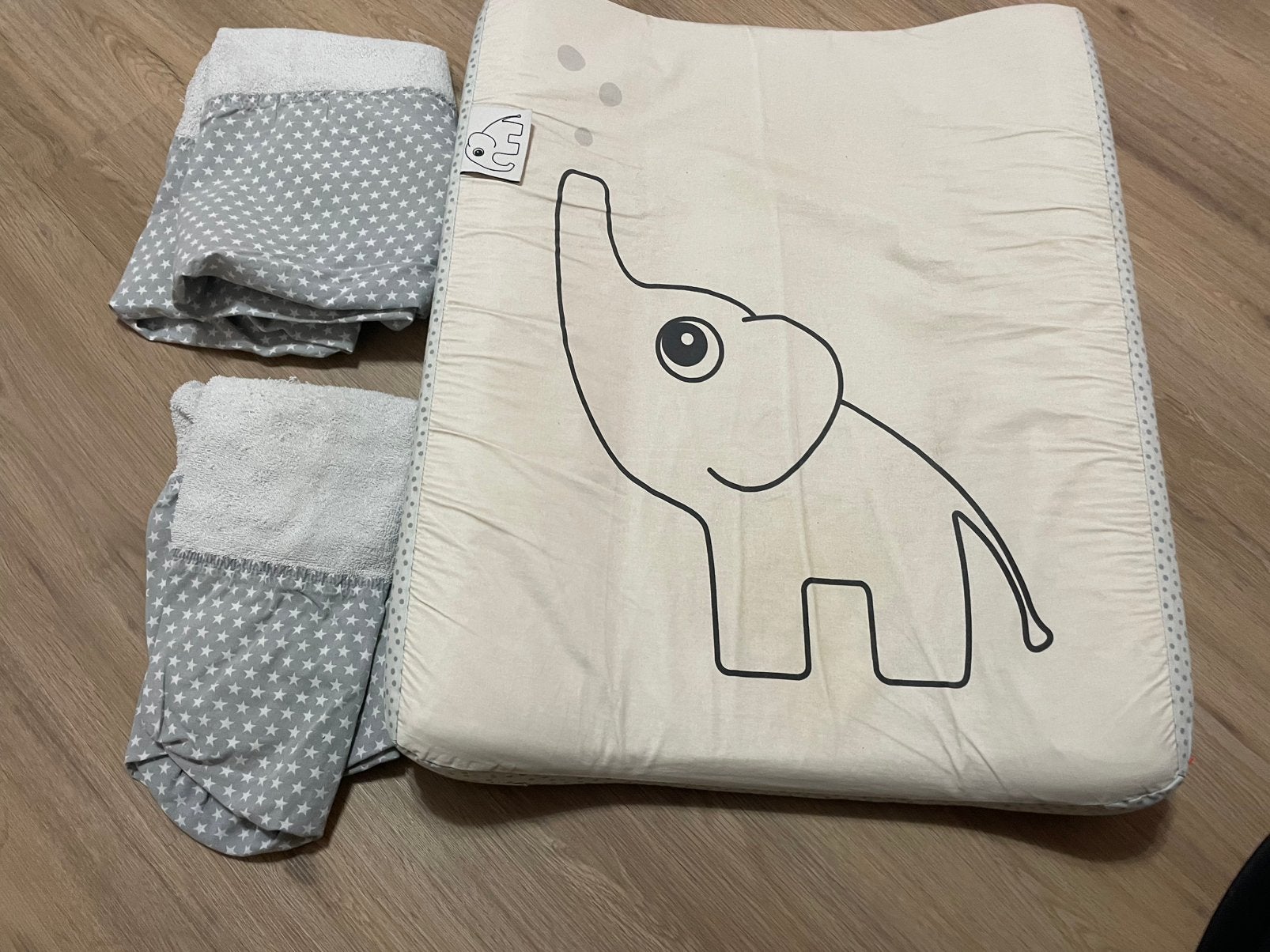 Verschoningskussen Done by Deer met twee hoezen, Ophalen, Gebruikt