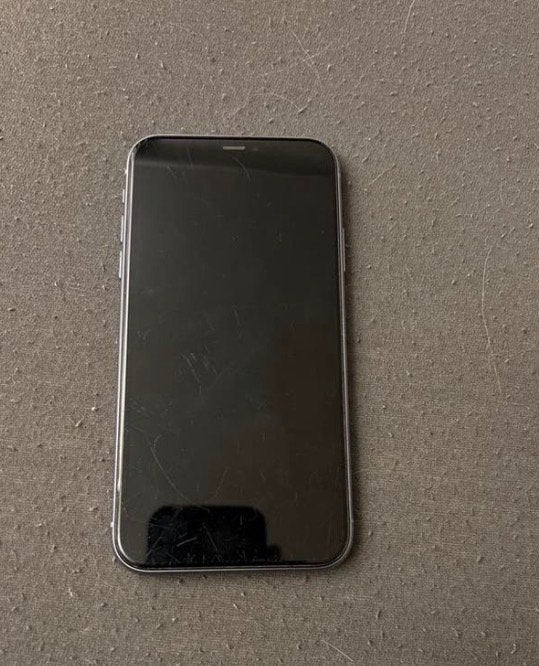 iPhone 11 64GB Paars - Zo goed als nieuw, Paars, Zo goed als nieuw, 64 GB, Zonder simlock