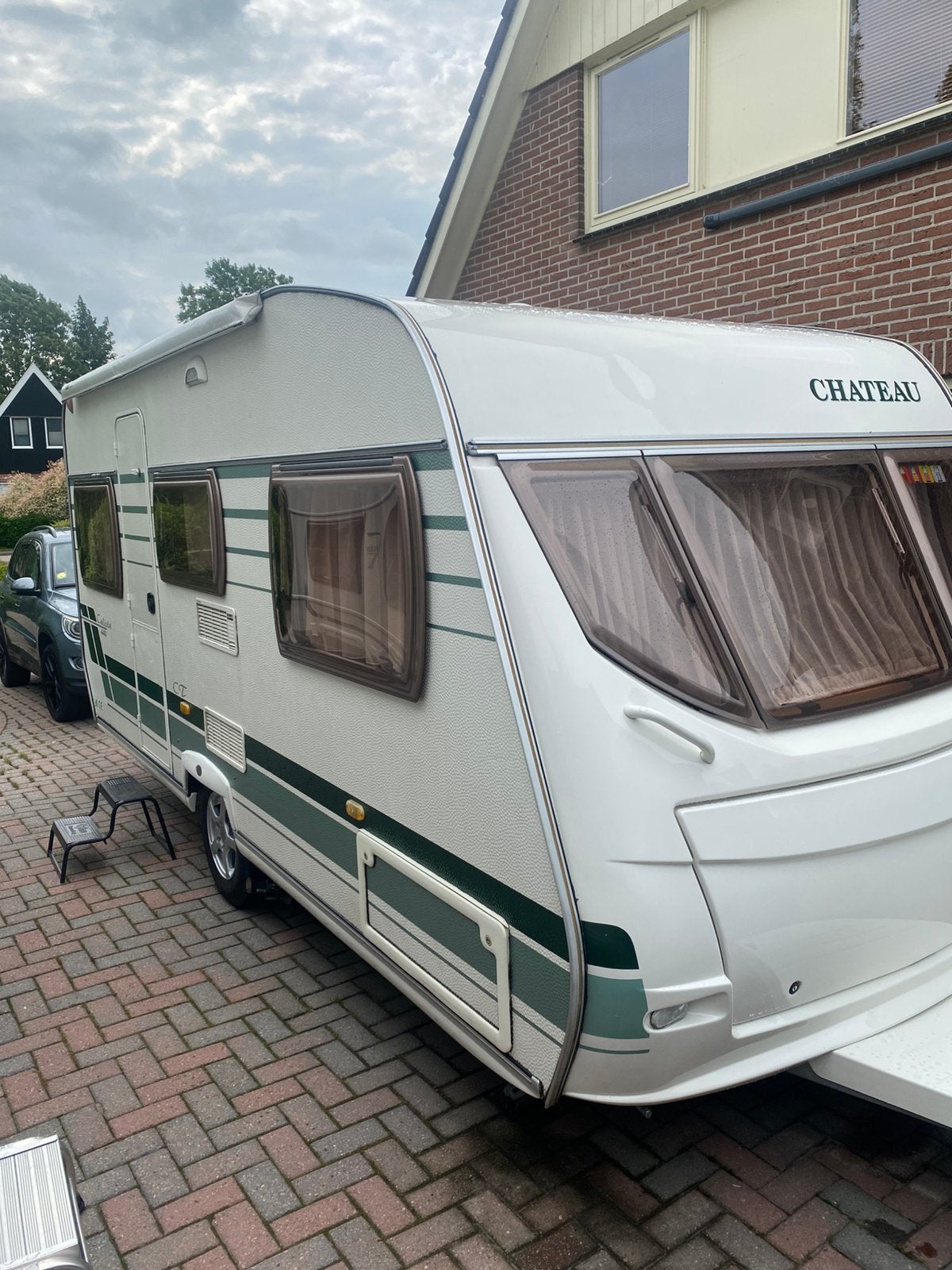 Chateau Calista 440 van 2004 ,mover, voortent, fietsenrek,, Caravans en Kamperen, Caravans, Chateau, Rondzit, 750 - 1000 kg, Particulier