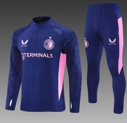 Feyenoord trainingspak 25/26 kinderen, Sport en Fitness, Voetbal, Maat XS of kleiner, Verzenden, Nieuw, Trainingspak