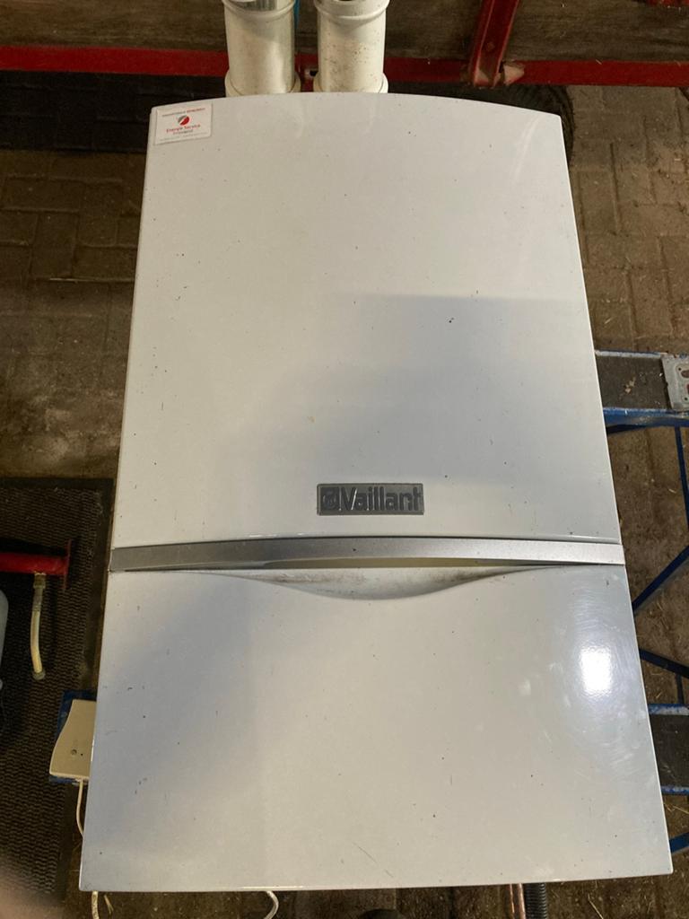 Vaillant HR Solide plus gas ketel, Ophalen, 30 tot 80 cm, Gebruikt, Cv-ketel of Combi-ketel