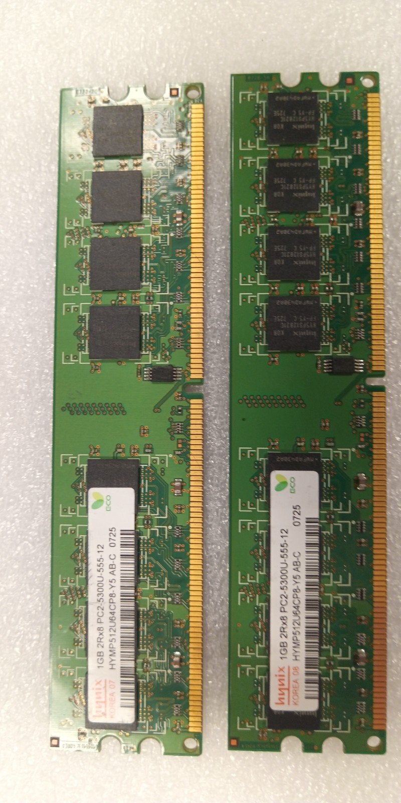 2x 1GB Hynix DDR2 RAM Geheugenmodules PC2-5300U, Gebruikt, Server, Ophalen of Verzenden, DDR2