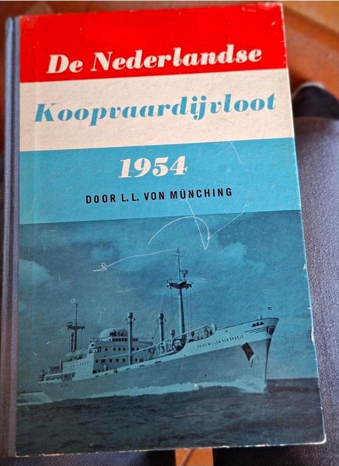 De Nederlandse Koopvaardijvloot 1954 - L.L. von Münching, Ophalen of Verzenden, Overige typen